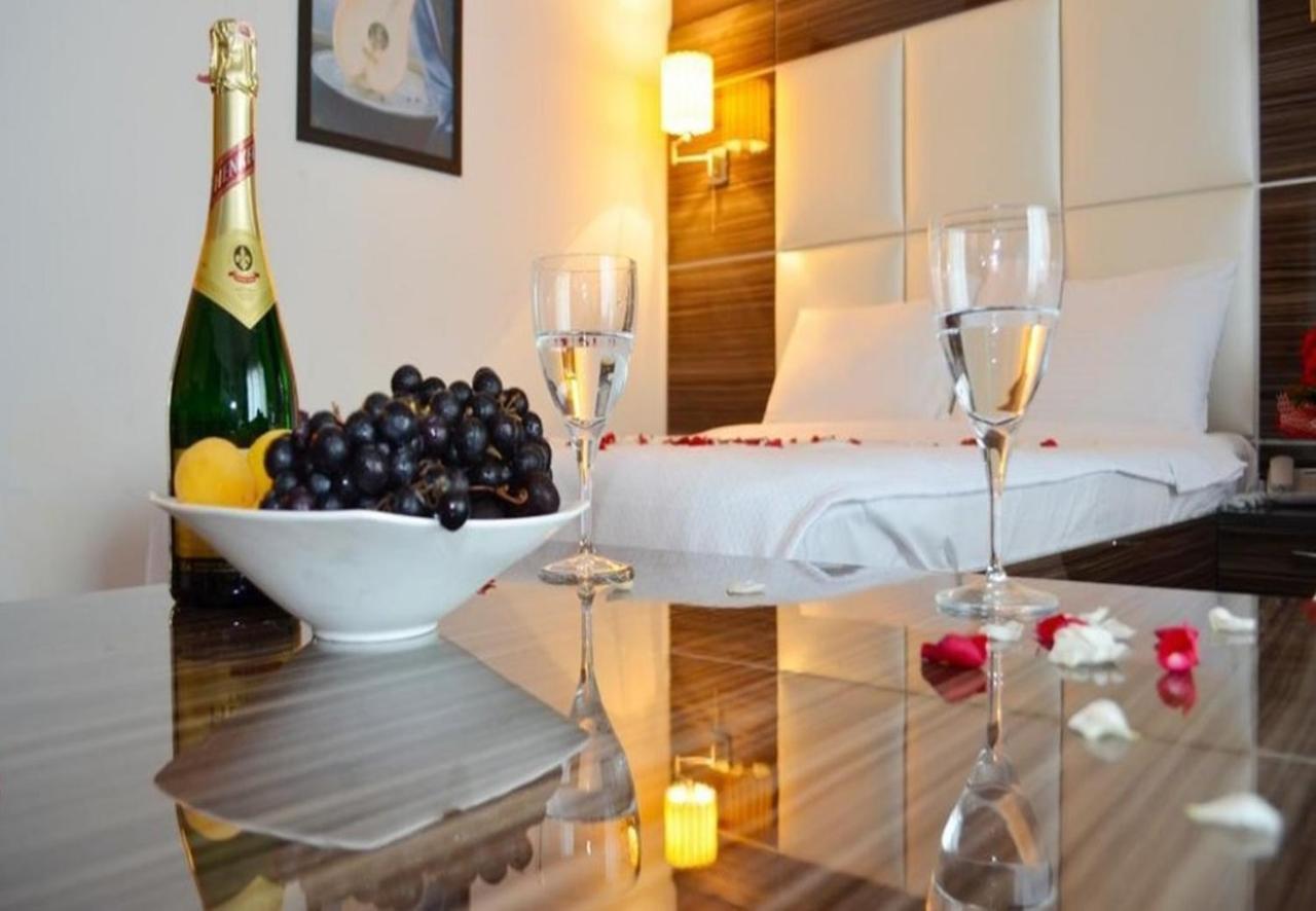 Red House Vip Apartmant Suites Istanbul Exterior foto