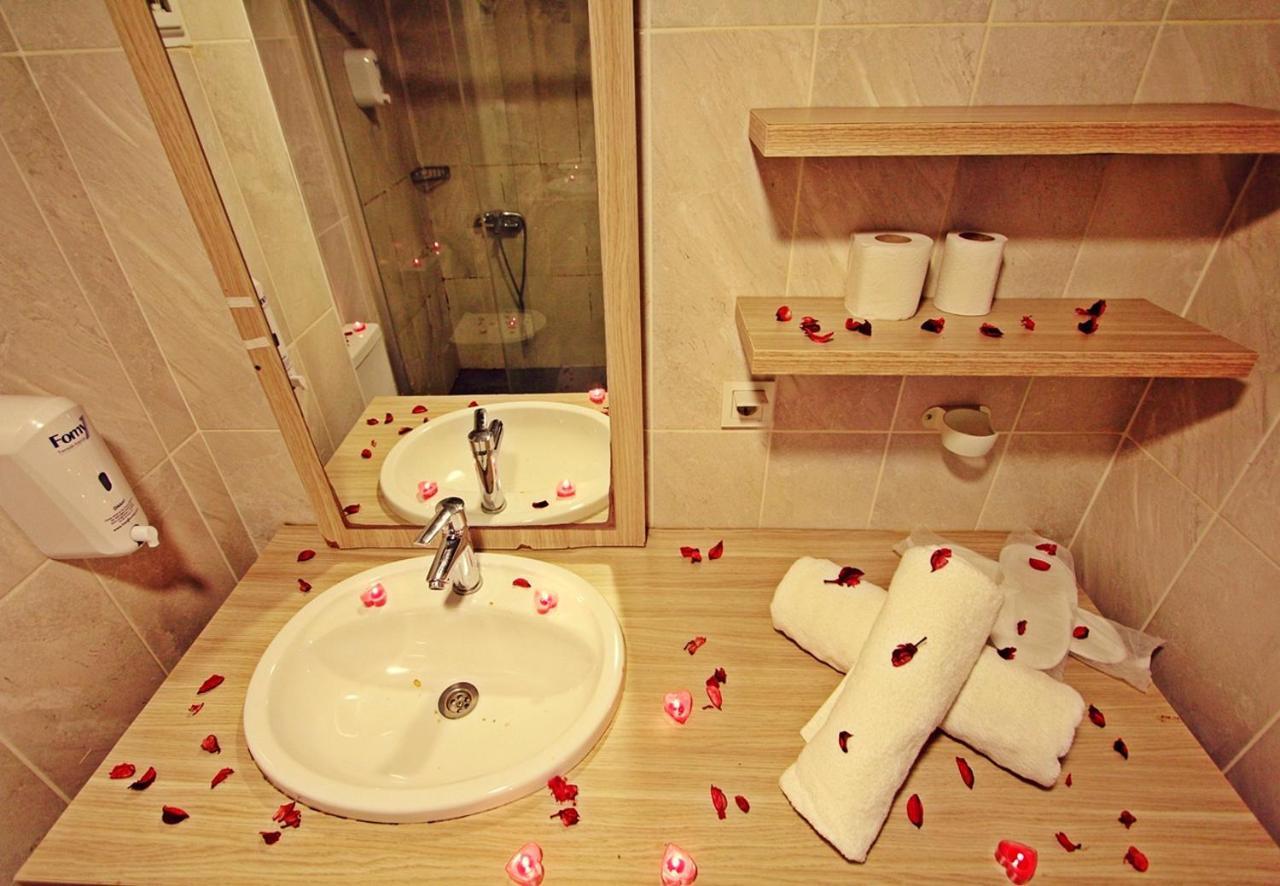 Red House Vip Apartmant Suites Istanbul Exterior foto